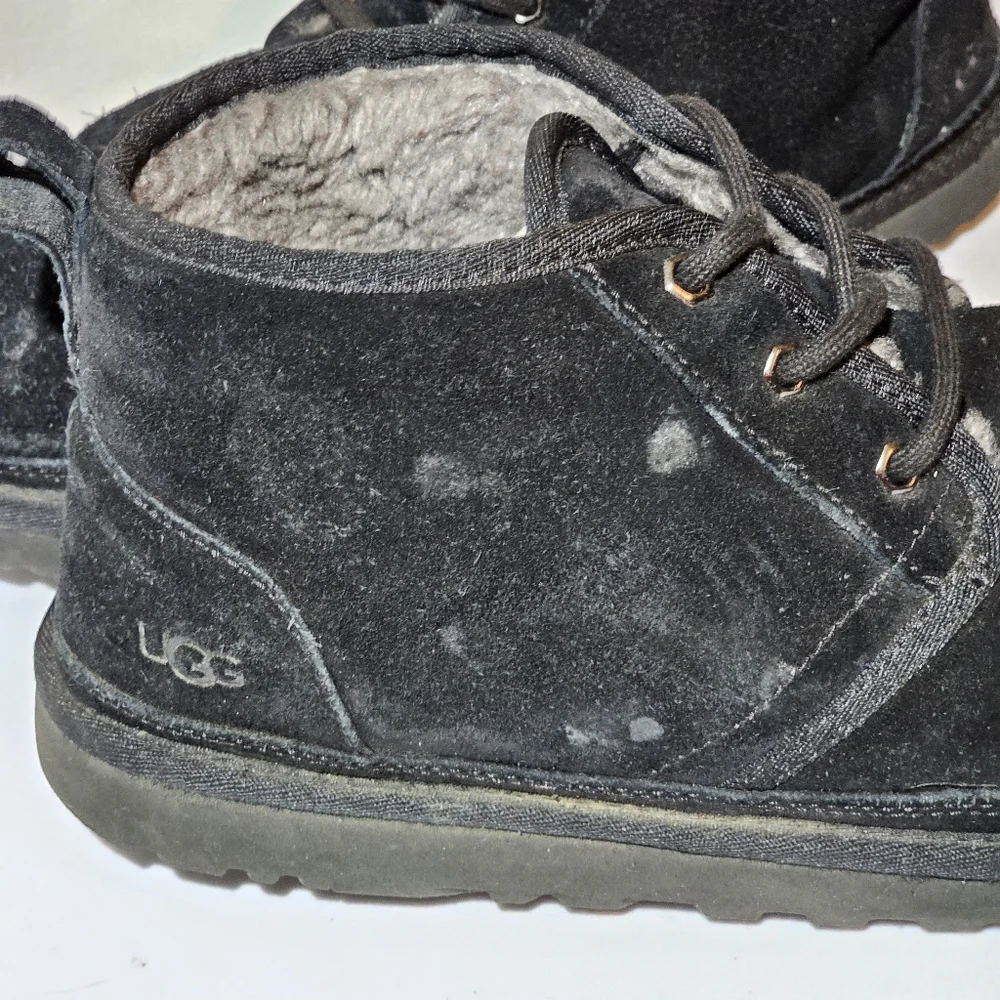 UGG neumel suede